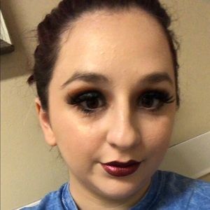 Meet your Posher, Angelina